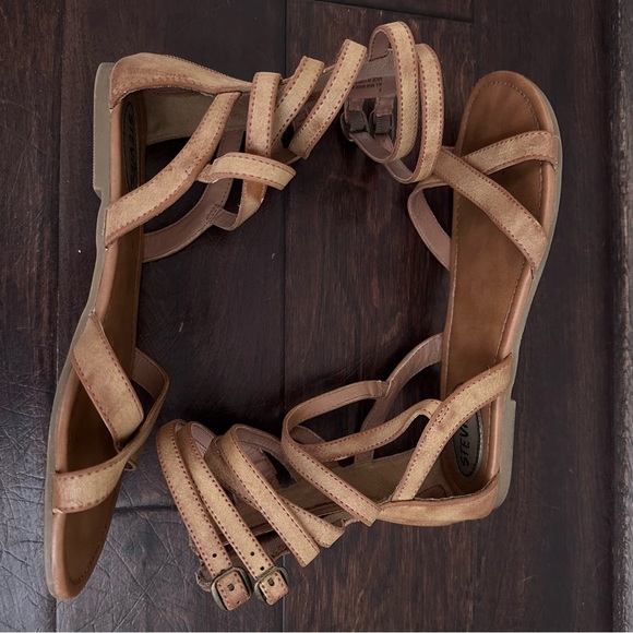Stevie’s Gladiator Sandals - Size 8 - Picture 2 of 2